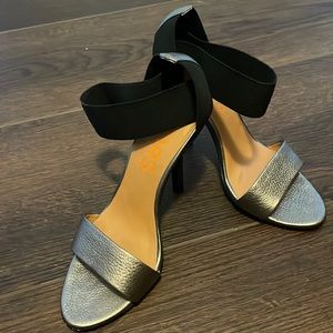 Micheal Kors heels - size 7M